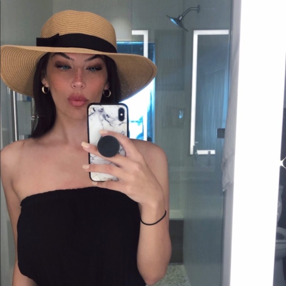 Meet your Posher, Chelsea - Picture 1 of 1